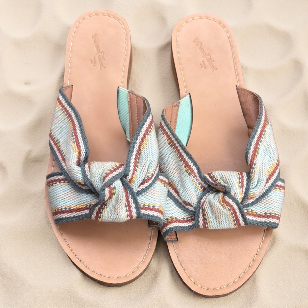 Universal Thread Striped Knotted Sandals